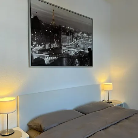 Moderne Altbauwohnung Mit Stellplatz, Innenstadtlage Διαμέρισμα Ντέτμολντ