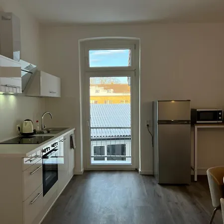 Moderne Altbauwohnung Mit Stellplatz, Innenstadtlage Daire *